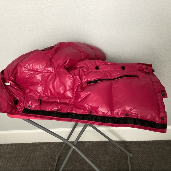 Michael Kors Quilted Down Puffer Jacket, XS. - Picture 6 of 8